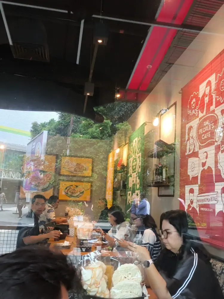 The People's Cafe Pasaraya Blok M 7
