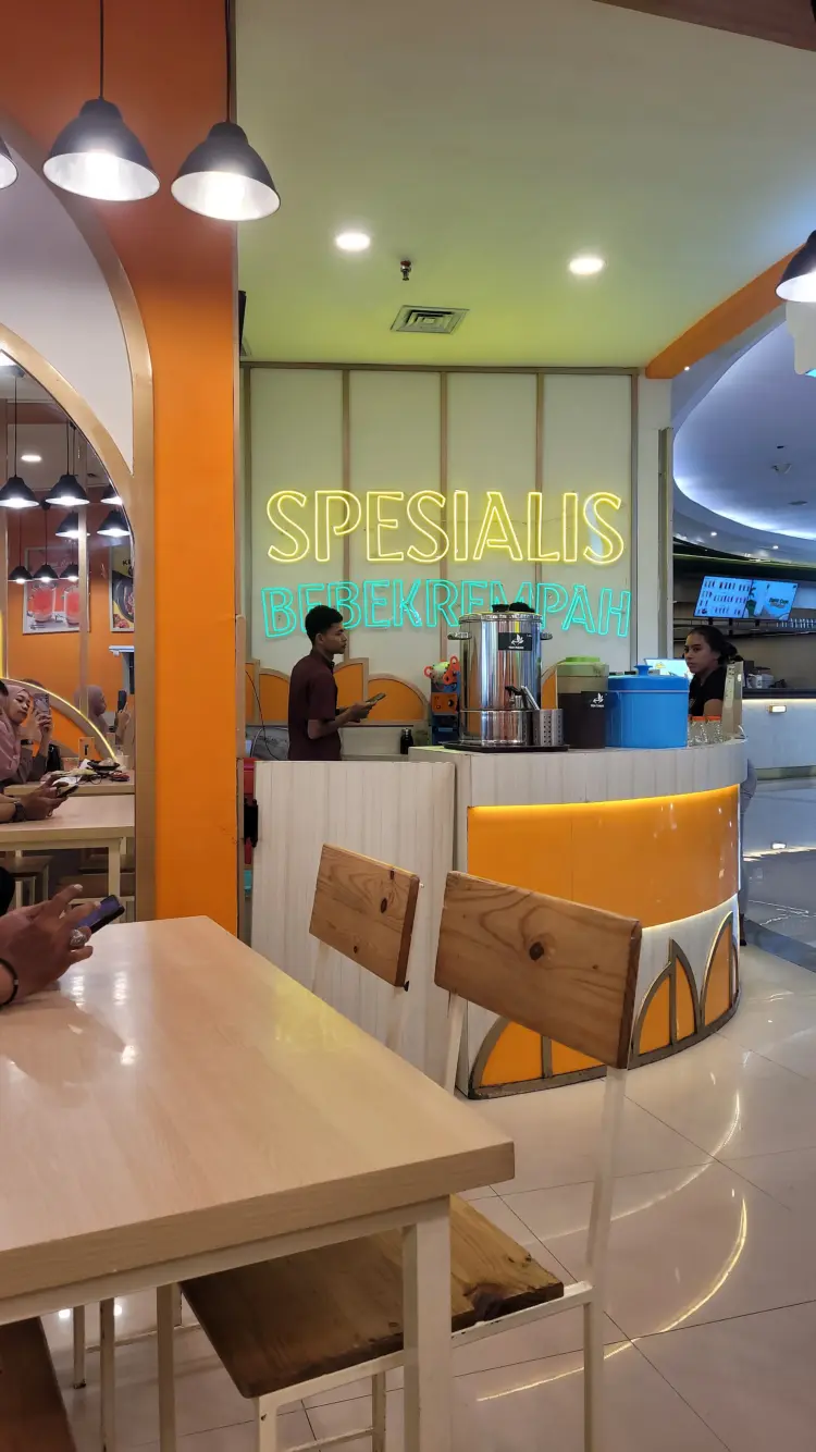 Bebek Semangat - BG Junction 4