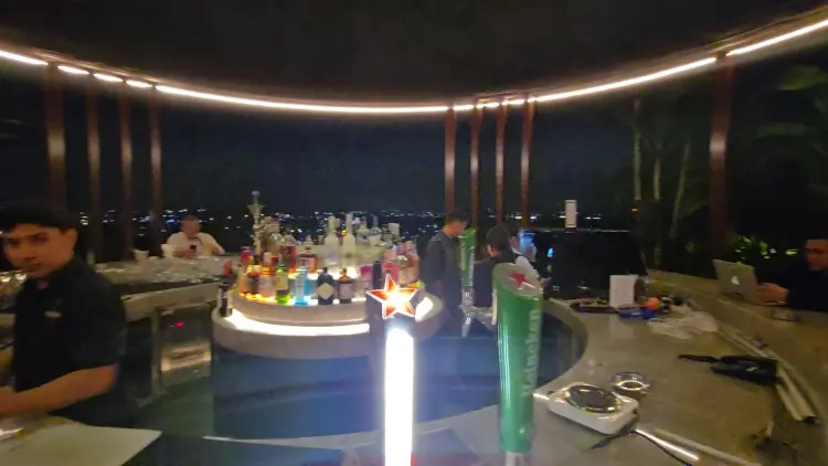 Altitude Rooftop Bar and Lounge 10