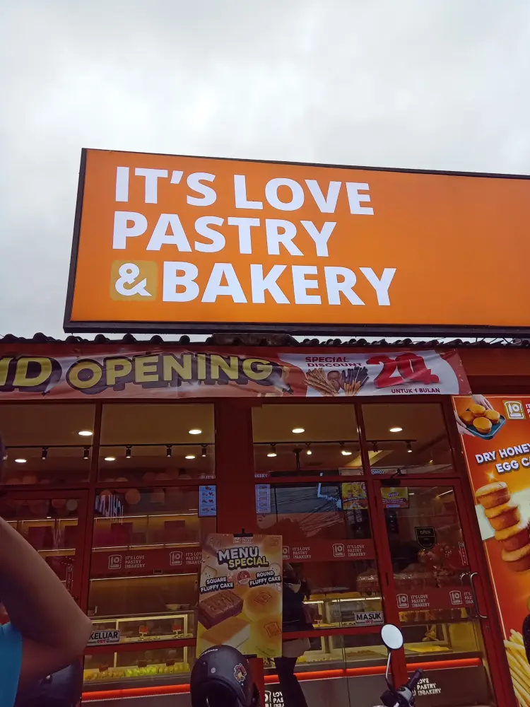 It's Love Pastry & Bakery 1