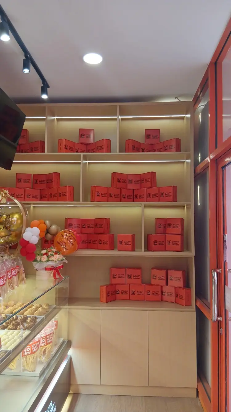 It's Love Pastry & Bakery 6
