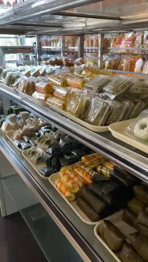 Toko Roti Lokal legendaris di Lampung, siap-siap bilang Anjay pas bayar 4