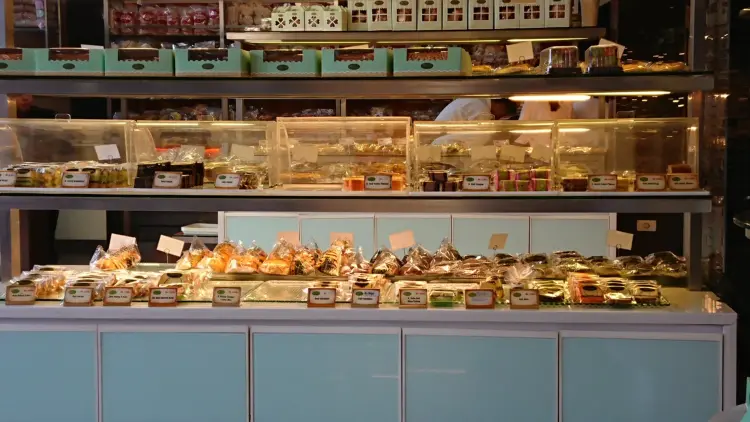 Shereen Cake & Bread 9