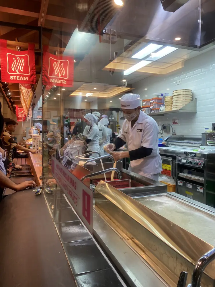 Marugame Udon Living World Kota Wisata Cibubur, Ruko Sentra Eropa Blok F 6