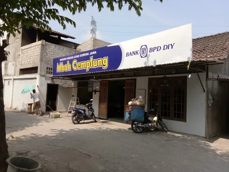 Ayam Goreng Jawa Mbah Cemplung 1