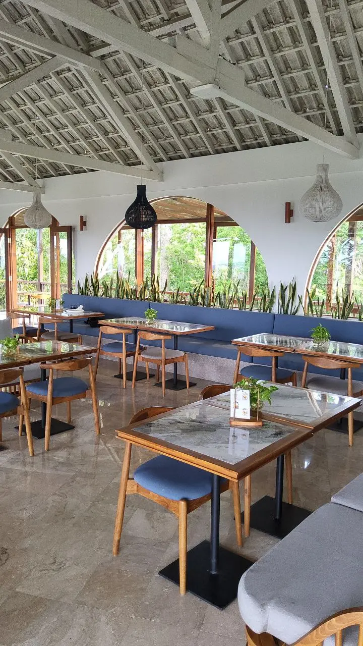 Manna Cafe Jimbaran 9