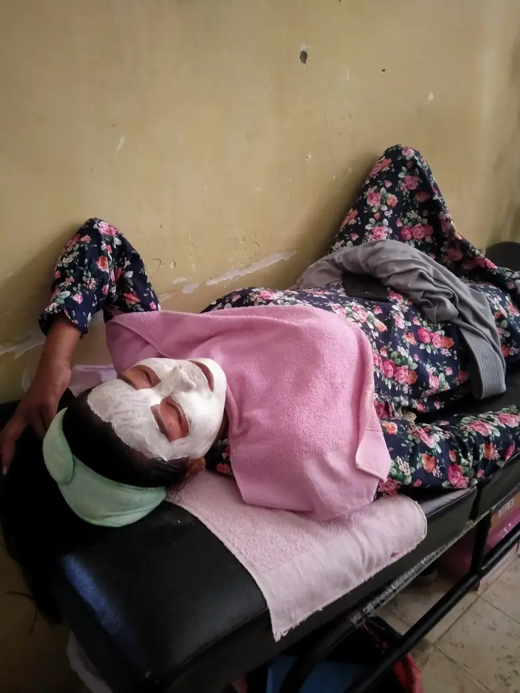 Aura salon(khusus wanita) 1