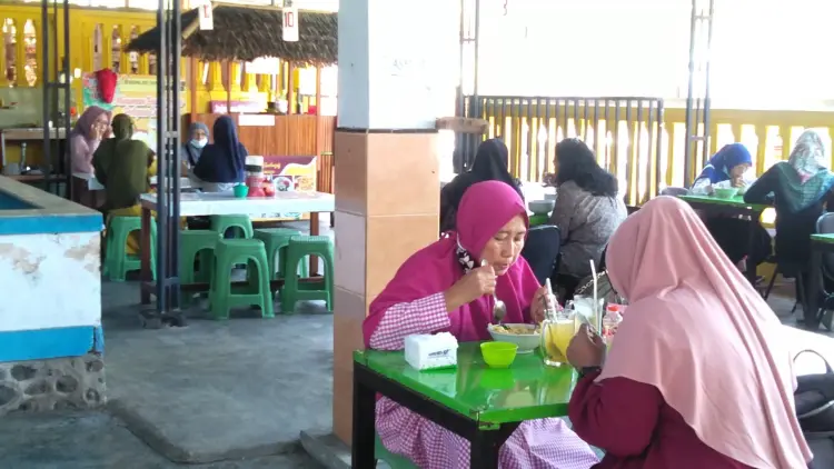 Warung Mie Pangsit Rinjani 7