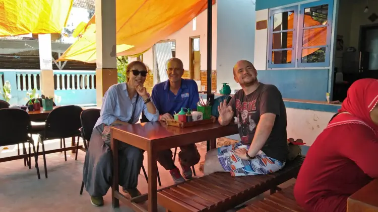 Warung Mie Pangsit Rinjani 3