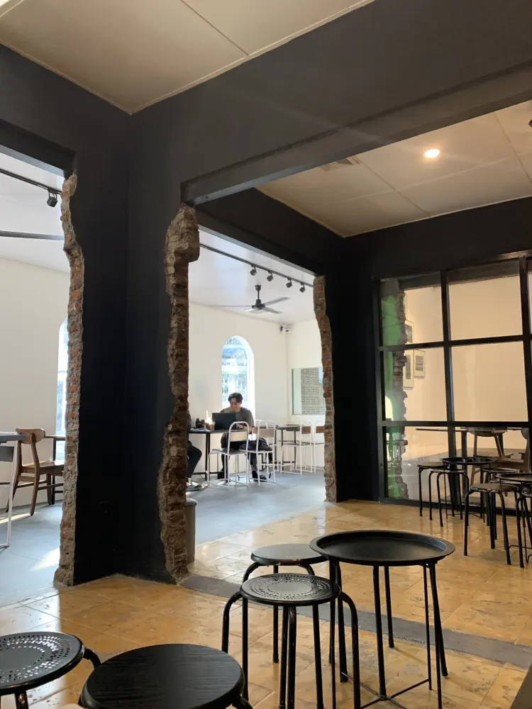 LegiPait. food & coffee Pajajaran Sumber 10