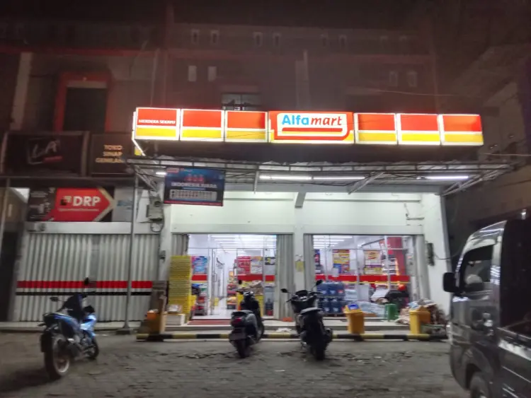 Alfamart Merdeka Sekayu 1