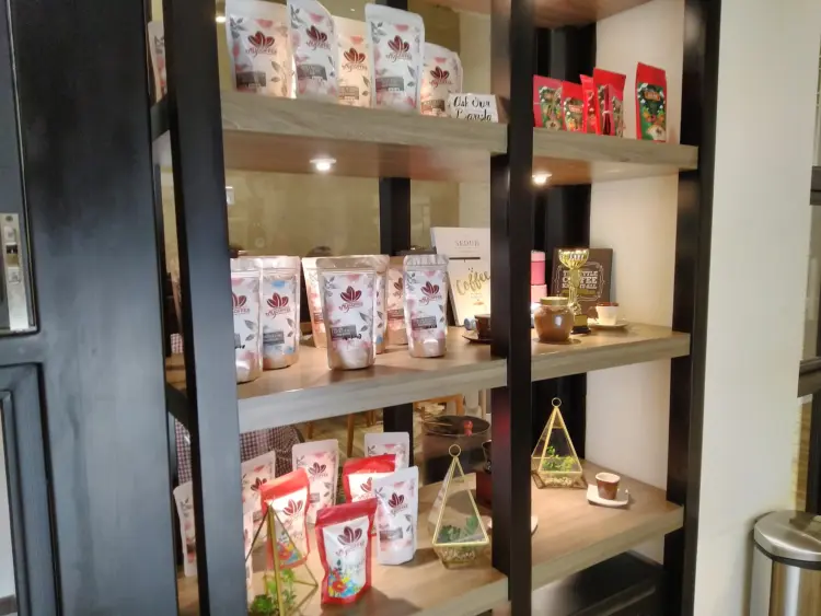 Muyen Coffee and Roastery Tebet 2