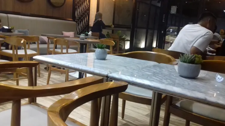 Muyen Coffee and Roastery Tebet 7