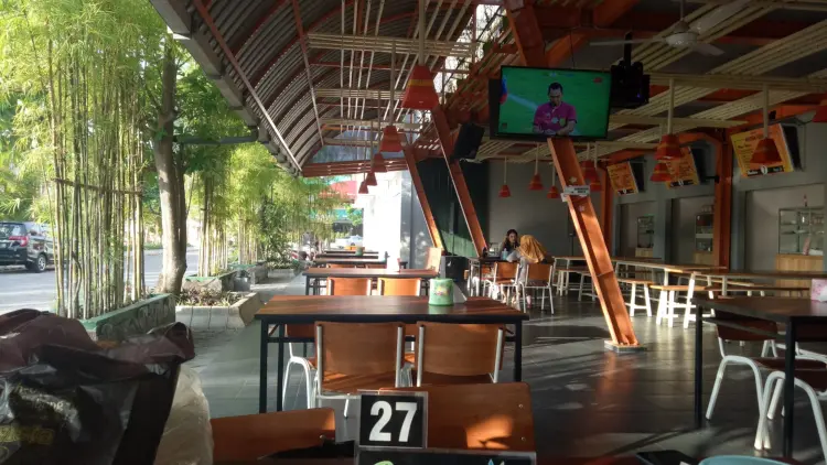 Merak Foodcourt 5