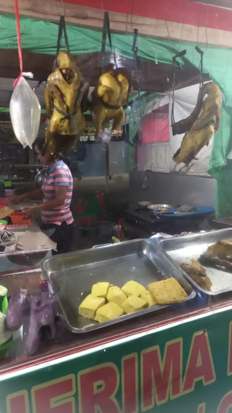 Kupat Blengong Mas Diryono Khas Tegal 8