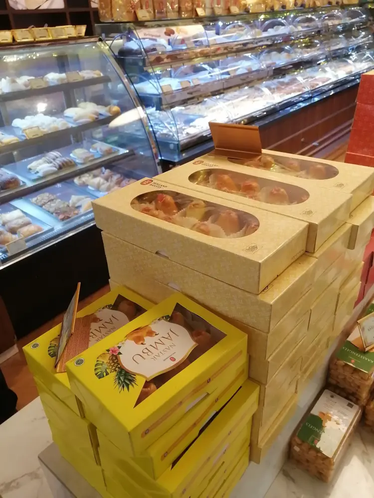 Holland Bakery Pondok Indah 9