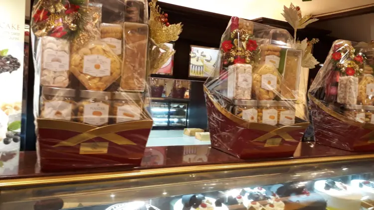 Holland Bakery Pondok Indah 5