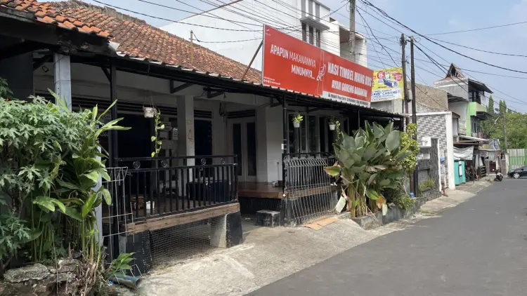 Nasi Timbel Komplit Mang Kus Ayam Goreng Dadakan 1