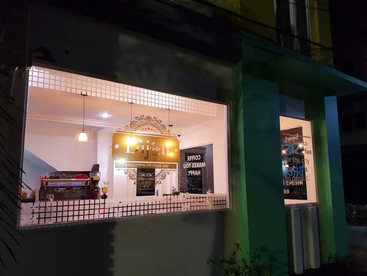 DJNS Coffee & Eatery 1
