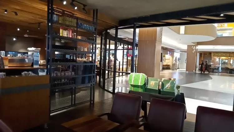 JCO DONUTS & COFFEE - CITY PLAZA JATINEGARA 6