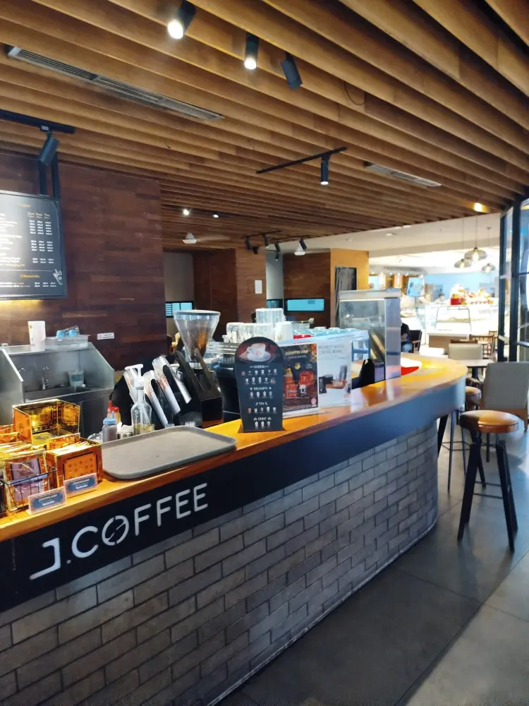JCO DONUTS & COFFEE - CITY PLAZA JATINEGARA 3