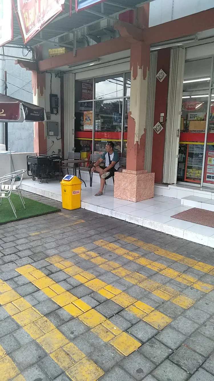 Alfamart Nusa Dua Square 1