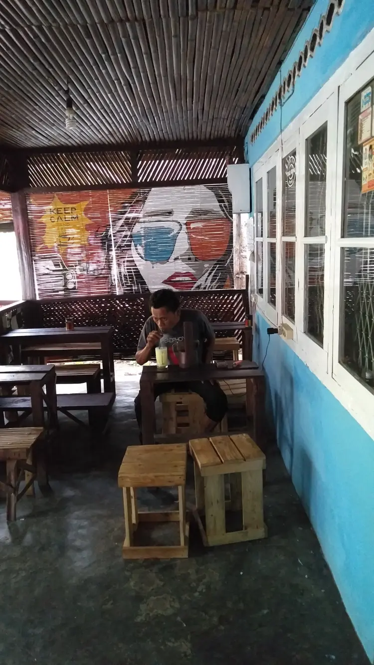 Kedai Tugu Ireng 8