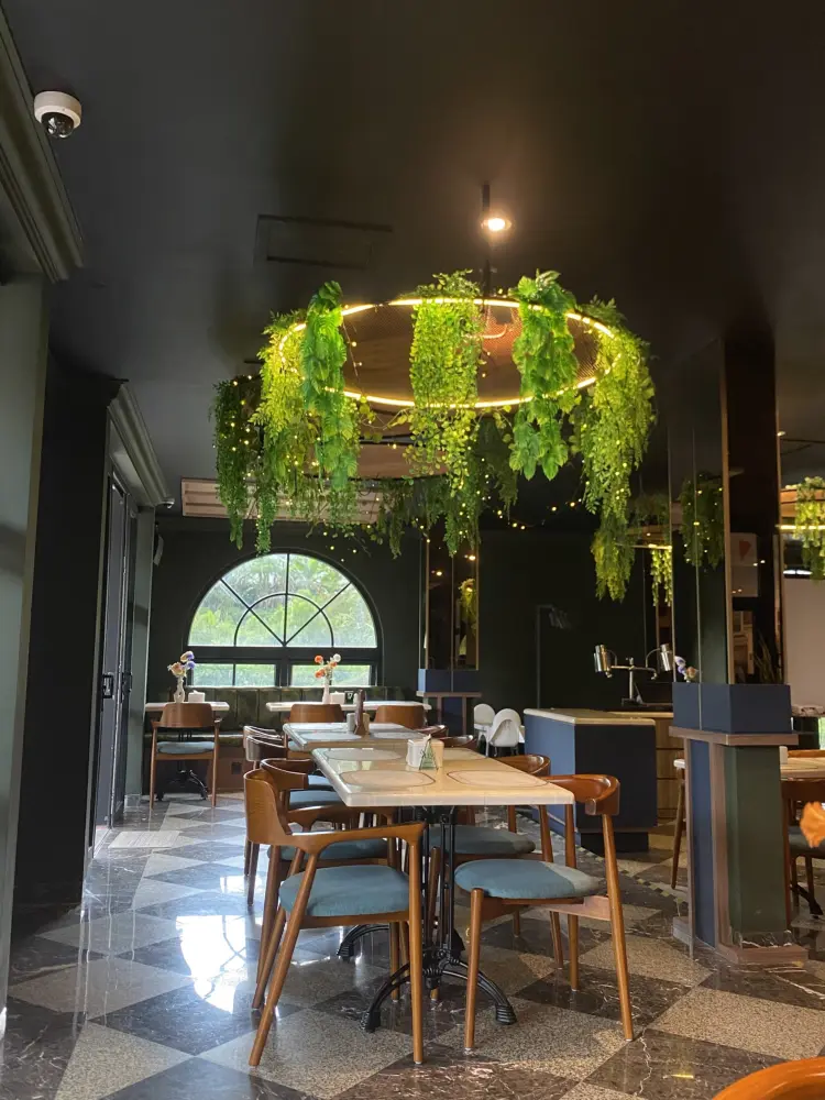 d'Pinus Restaurant 5