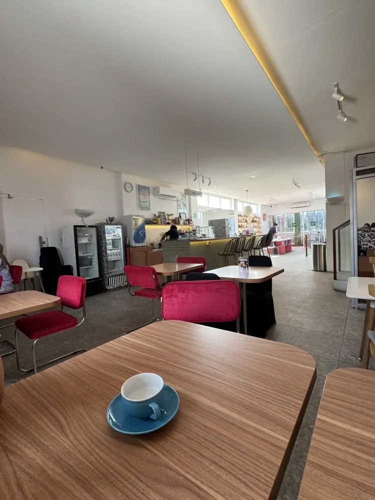 Pico9 Cake & Ice Cream Shop 9