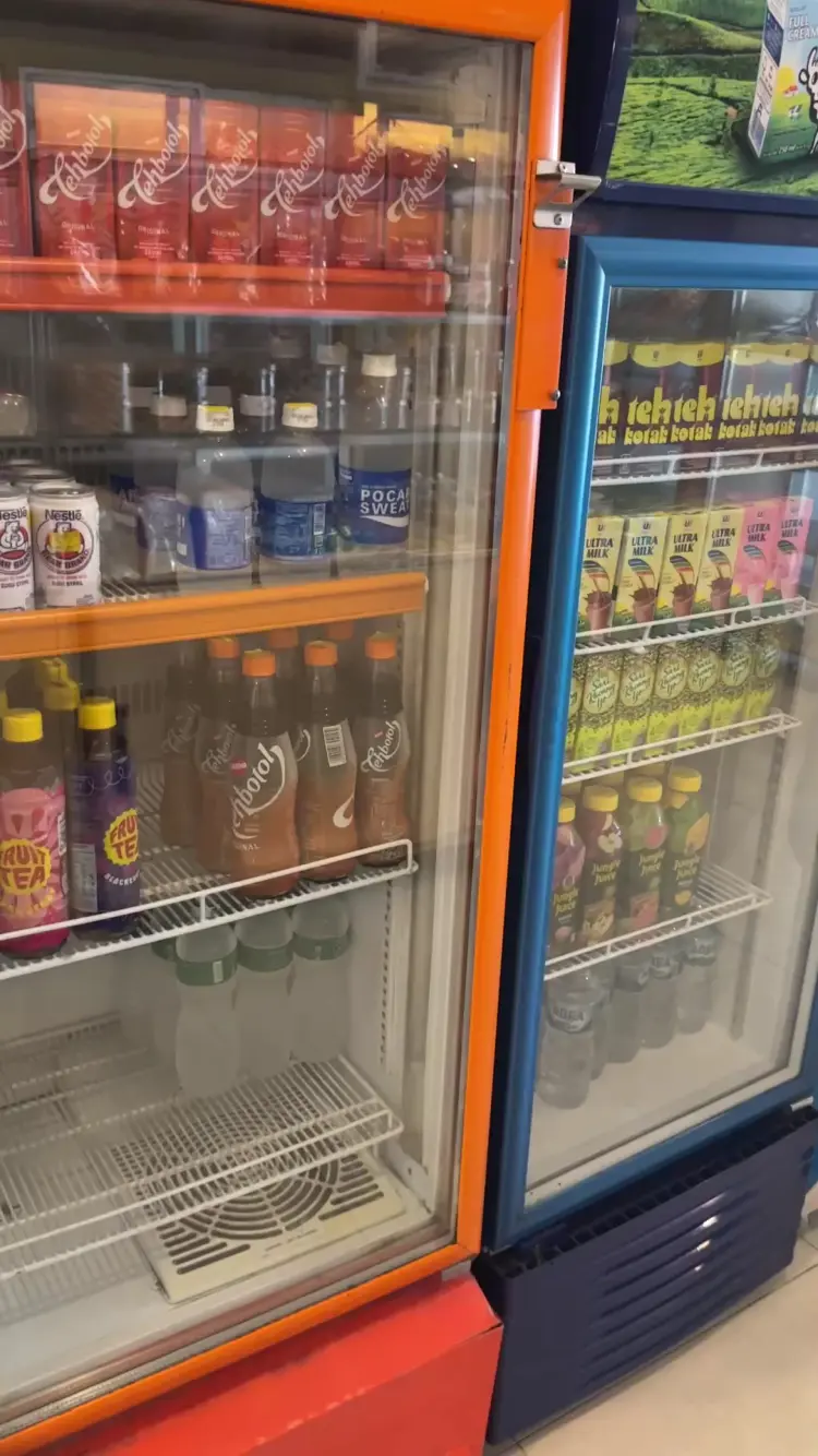 Hoya Bakery & Resto 3