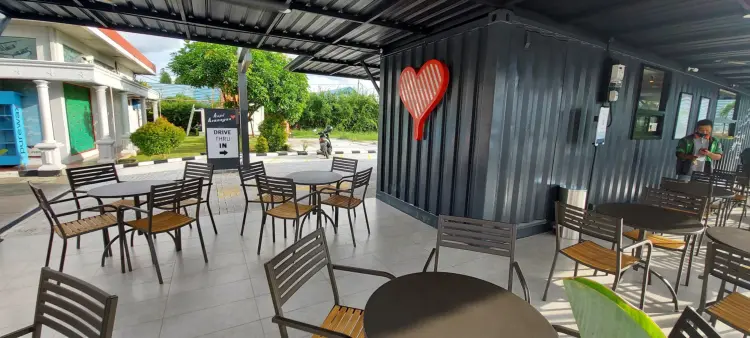 Kopi Kenangan - SPBU COCO Pasar Kemuning Banjarbaru (Container) Drive Thru 8