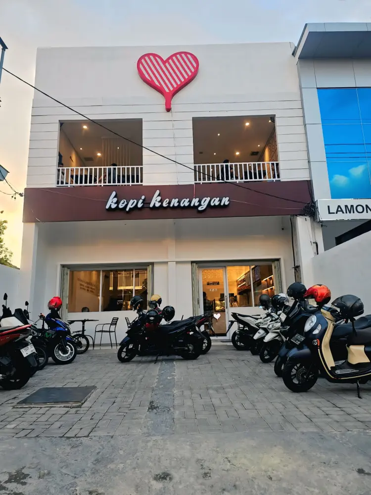 Kopi Kenangan - Ruko Lamongrejo Lamongan 1