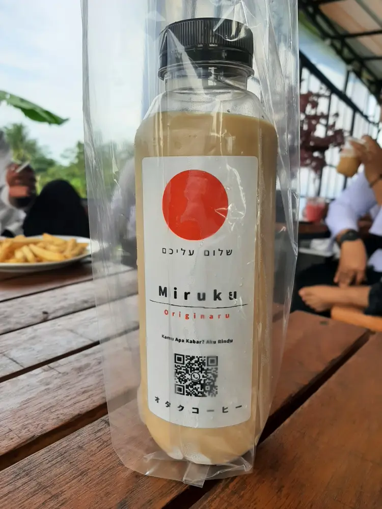 Otaku Coffee & Roastery Awirarangan 9