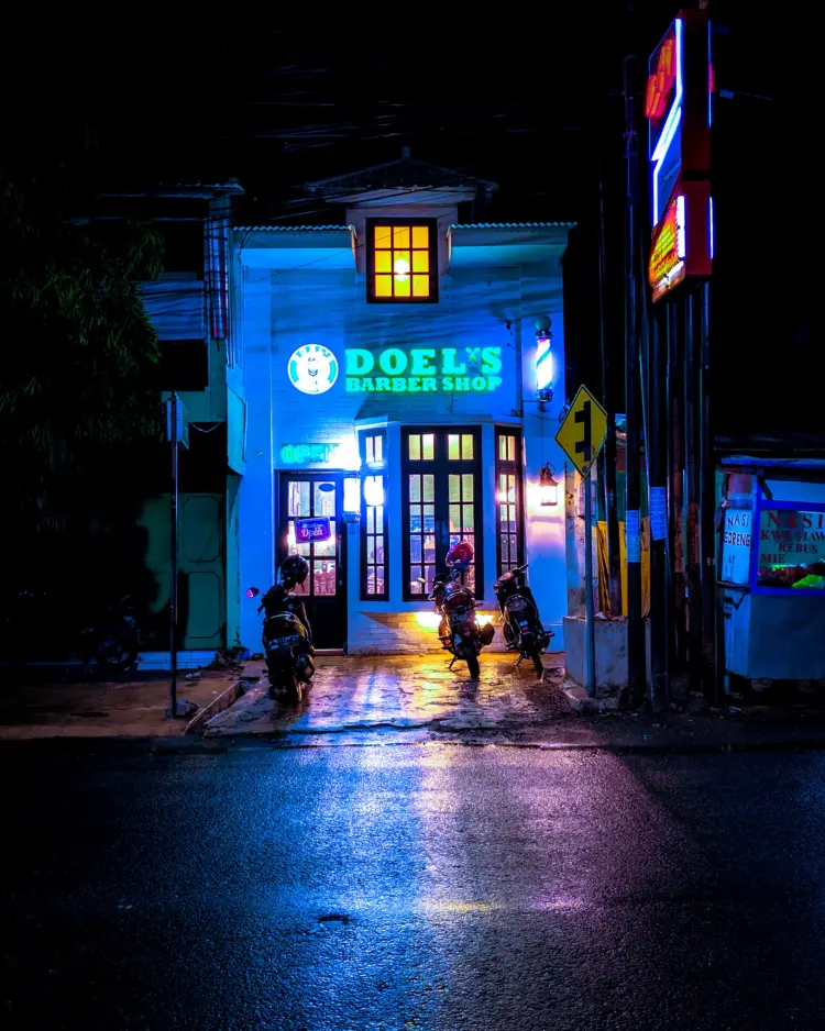 Doel's Barbershop Setiabudi 1