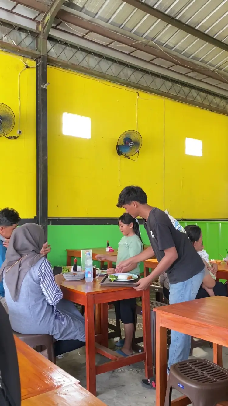 Pecel Lele Sambel Dadak Aminoto Sumber 2