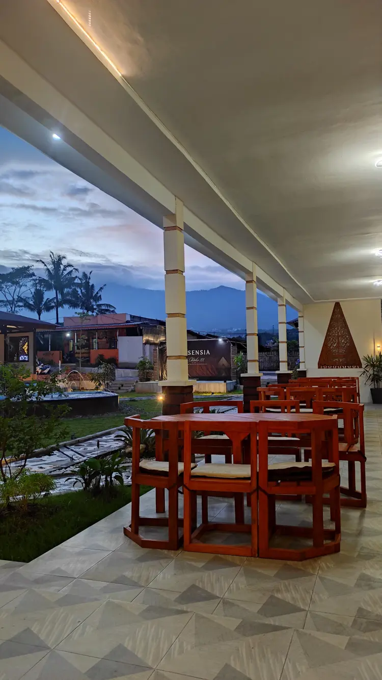 Essensia Coffee & Space 2