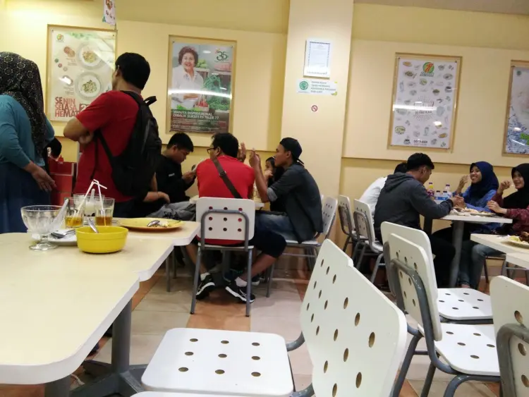 Es Teler 77 Mall Panakukang 8