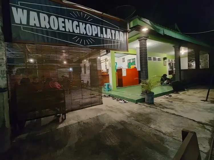 LATAR_KOPIBLITAR 1