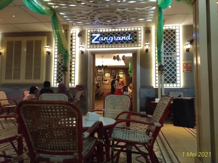 Zangrandi Ice Cream - Yos Sudarso 5