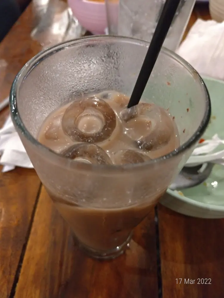 Tsuzu Eatery Gombong 8