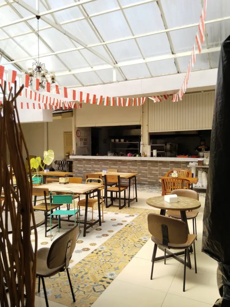 Warung Seblak Mamang Ndut 7