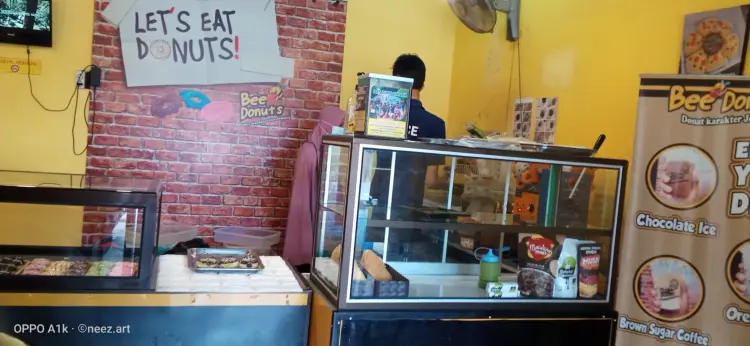 BEE DONUTS DONAT KARAKTER JEMBER 7