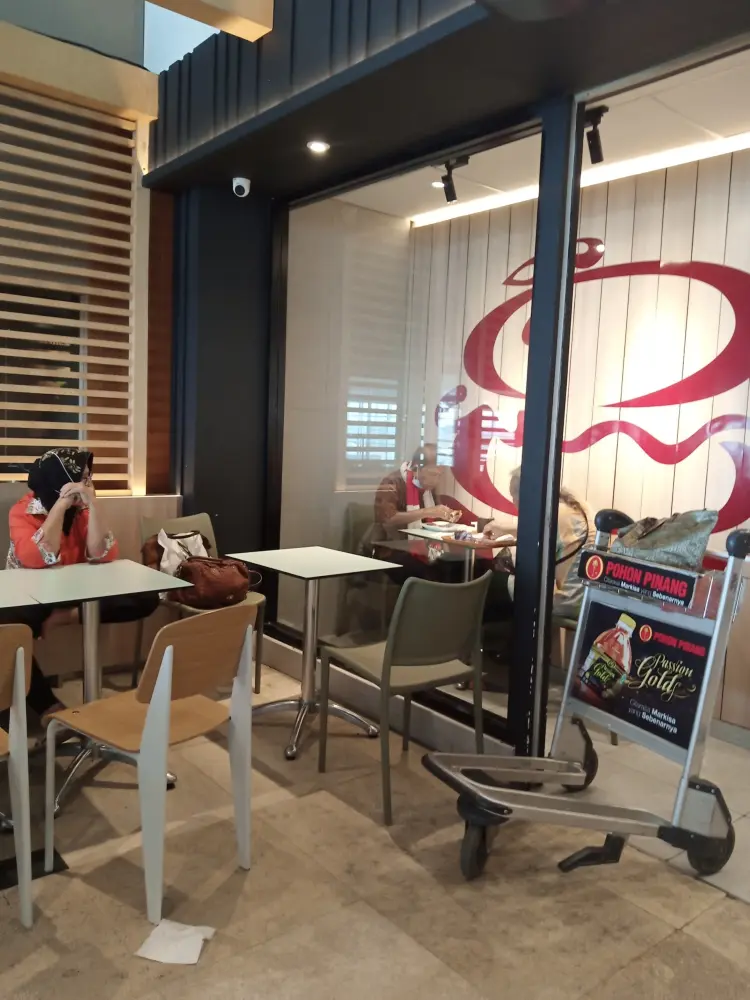 A&W Bandara Internasional Kualanamu Boarding Room 2