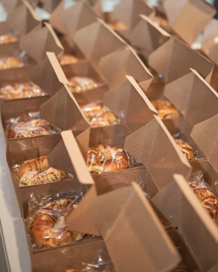 Loopi Hoopi Resto & Bakery 2