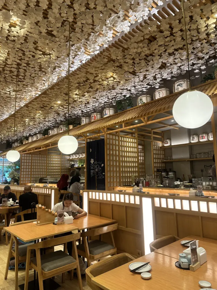 Sushi Hiro • Paris Van Java 8