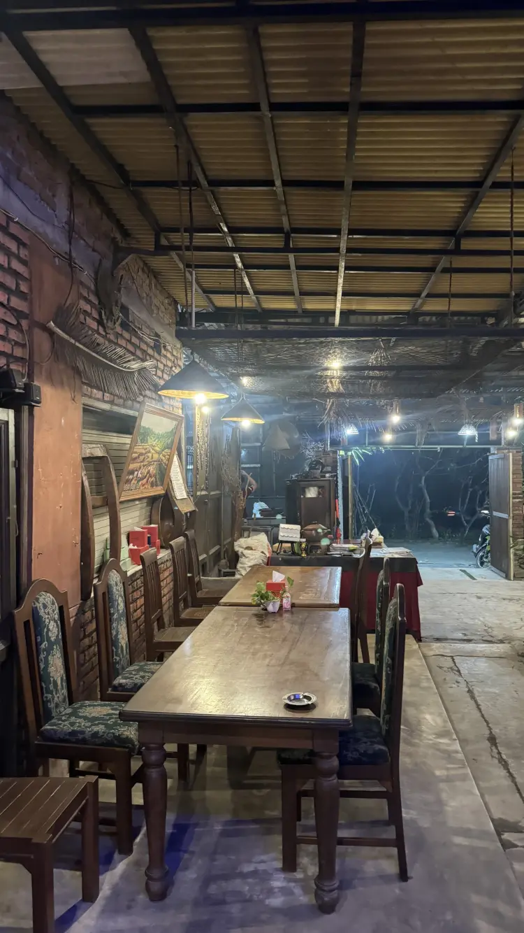 Waroeng Lesehan Seafood Ikan Bakar Omah Ndeso 3