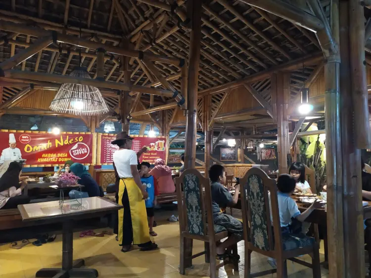 Waroeng Lesehan Seafood Ikan Bakar Omah Ndeso 9