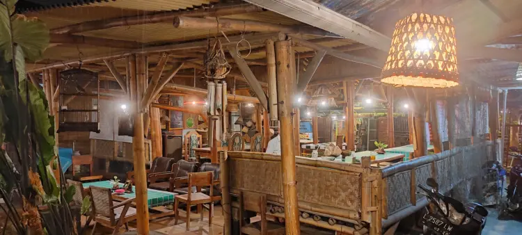 Waroeng Lesehan Seafood Ikan Bakar Omah Ndeso 10