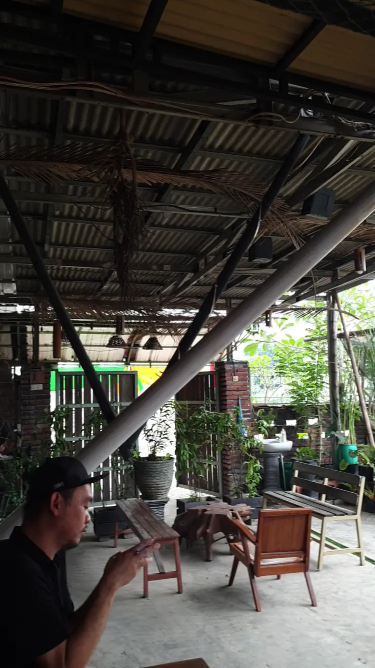 Waroeng Lesehan Seafood Ikan Bakar Omah Ndeso 7