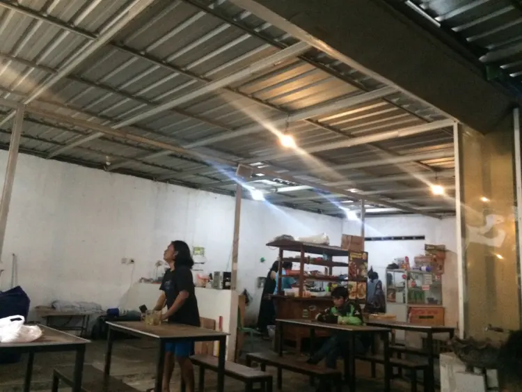 foodcourt mbah warsito 2